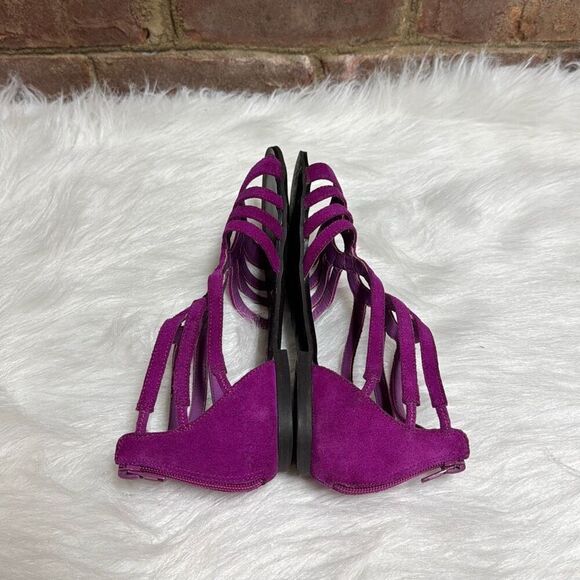 Steve Madden Women’s Magenta Pink Gladiator Leather Sandal Size 8 - Picture 5 of 9